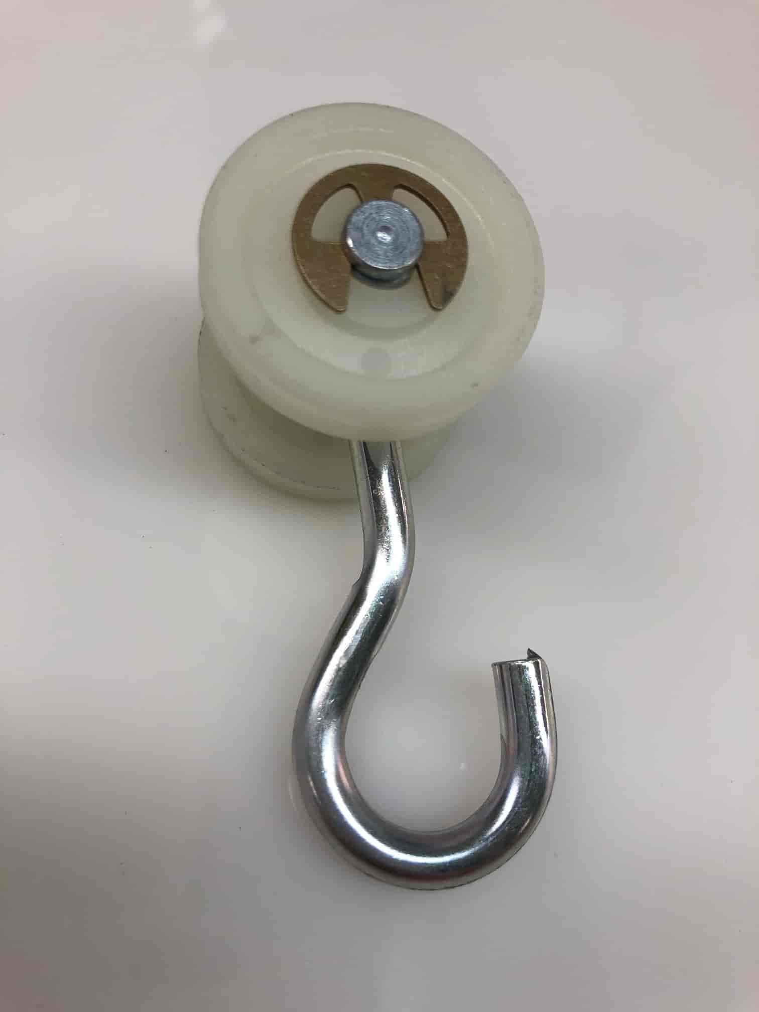 Nylon Roller with 1/2 or 1 hook - 30 lb capacity